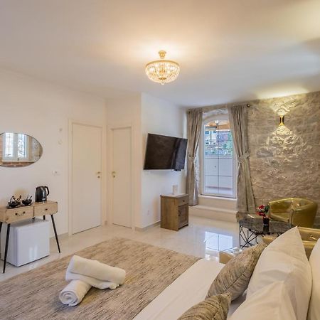 Villabella Luxury Rooms สปลิท ภายนอก รูปภาพ