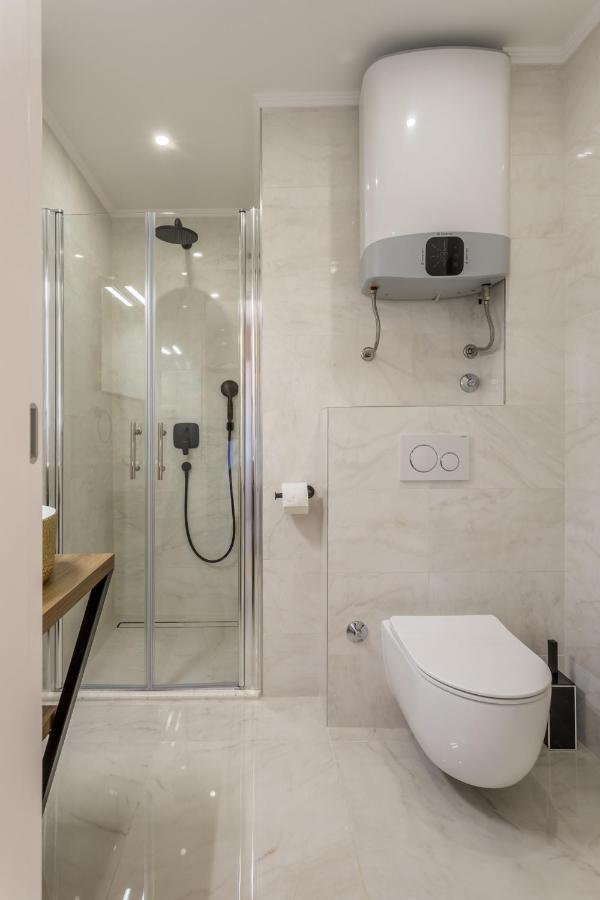 Villabella Luxury Rooms สปลิท ภายนอก รูปภาพ