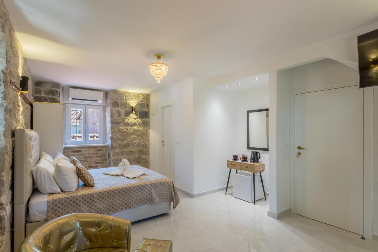 Villabella Luxury Rooms สปลิท ภายนอก รูปภาพ