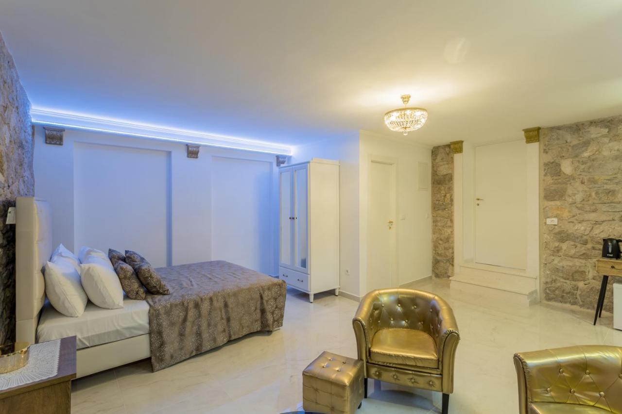 Villabella Luxury Rooms สปลิท ภายนอก รูปภาพ