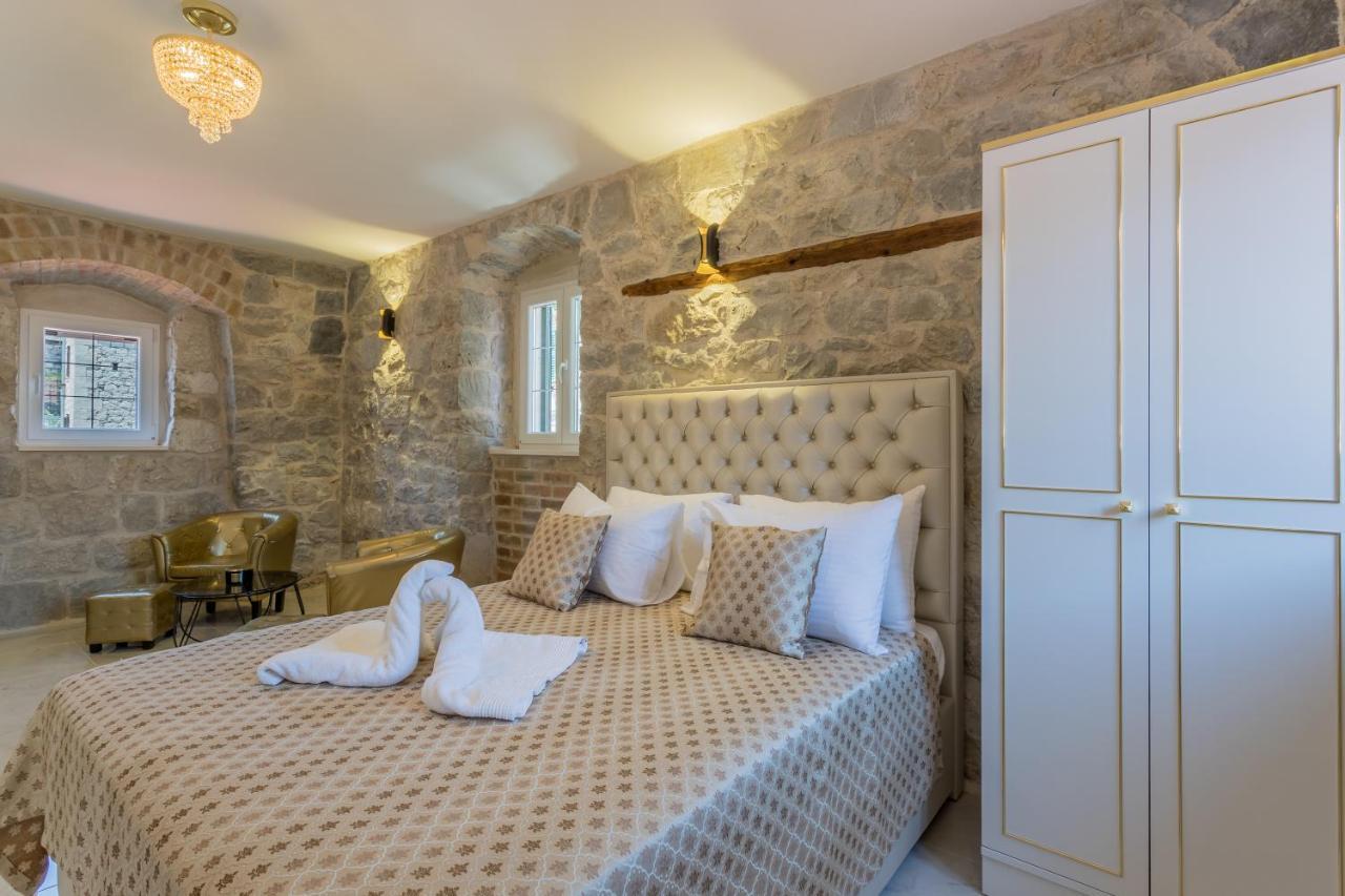Villabella Luxury Rooms สปลิท ภายนอก รูปภาพ